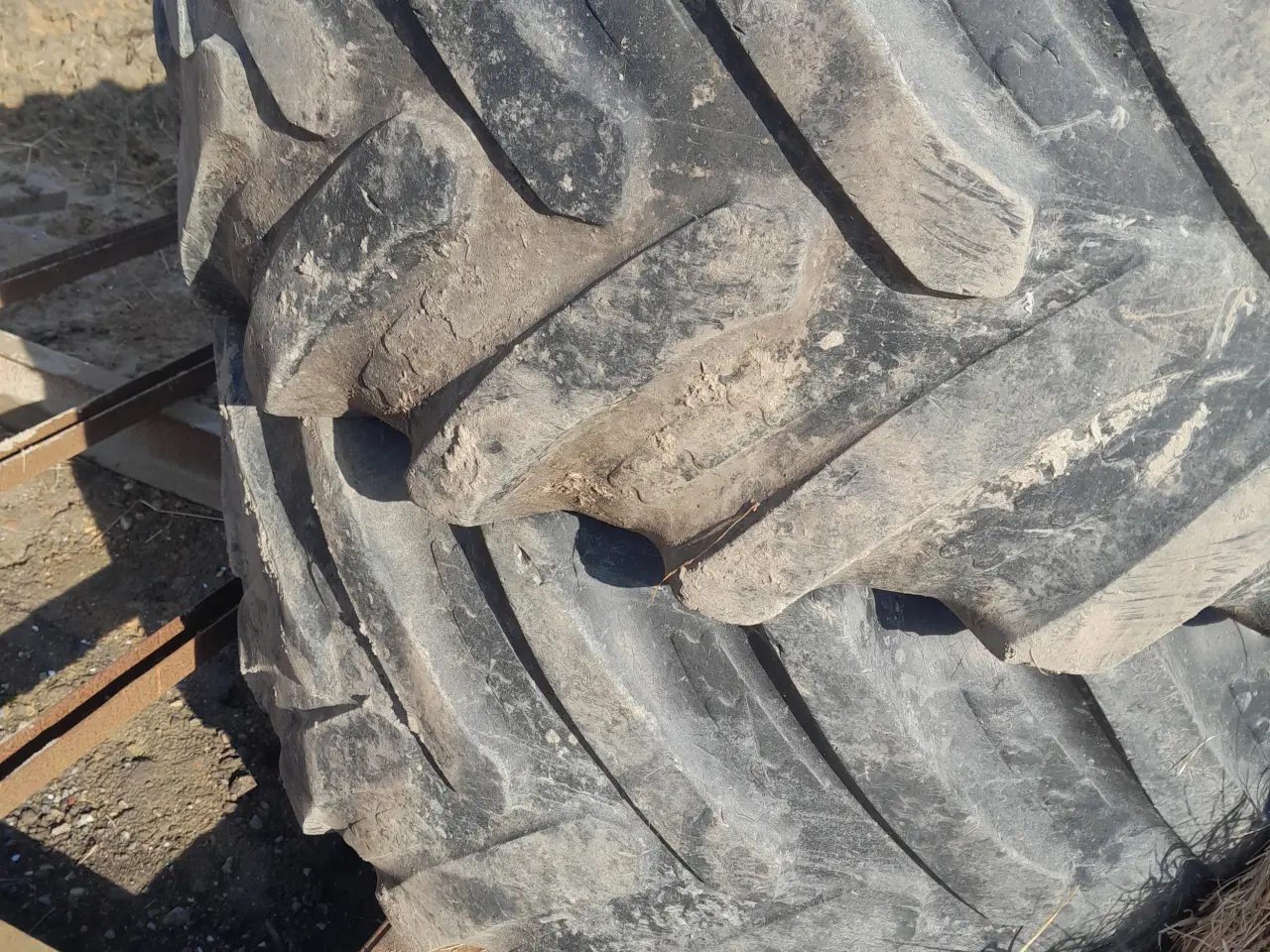 Billede 3 - Dæk 600/70R28