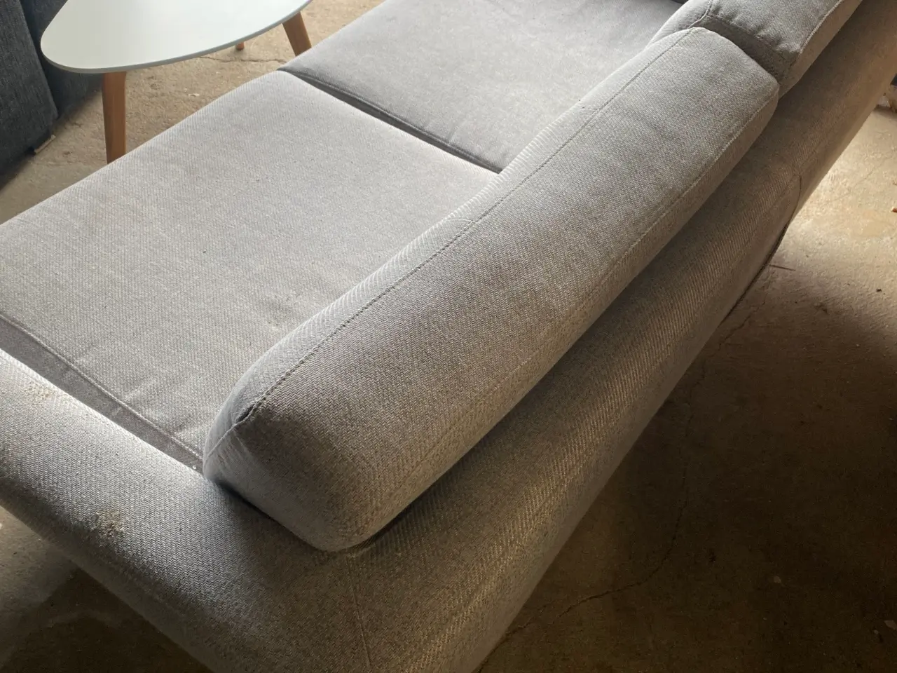 Billede 2 - 2 Pers. Sofa med lille bord