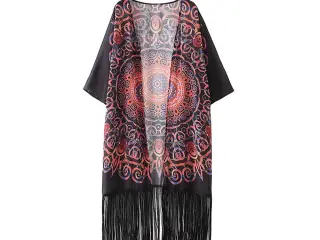 Kimino.lang med frynser i "hippie style-medium
