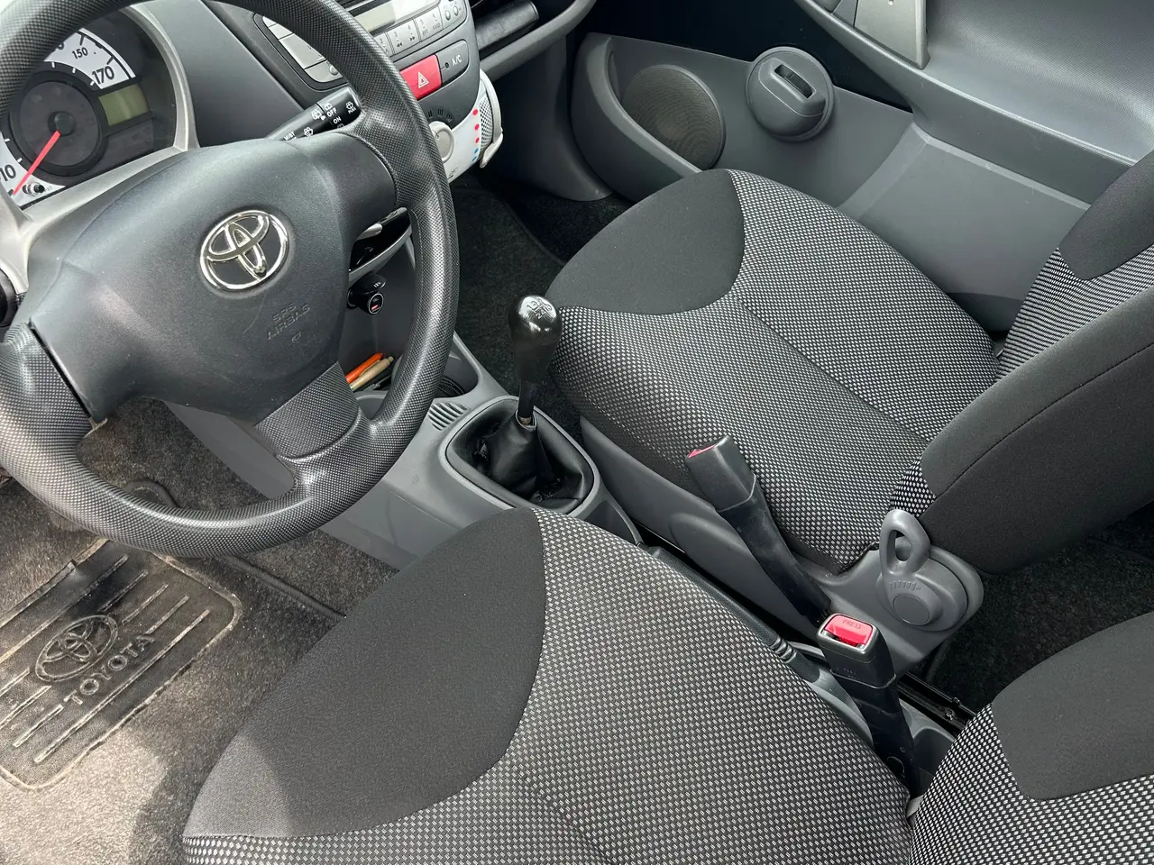 Billede 8 - Toyota Aygo 1.0 – Perfekt førstegangsbil