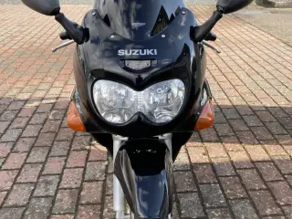 Suzuki GSX 600 F
