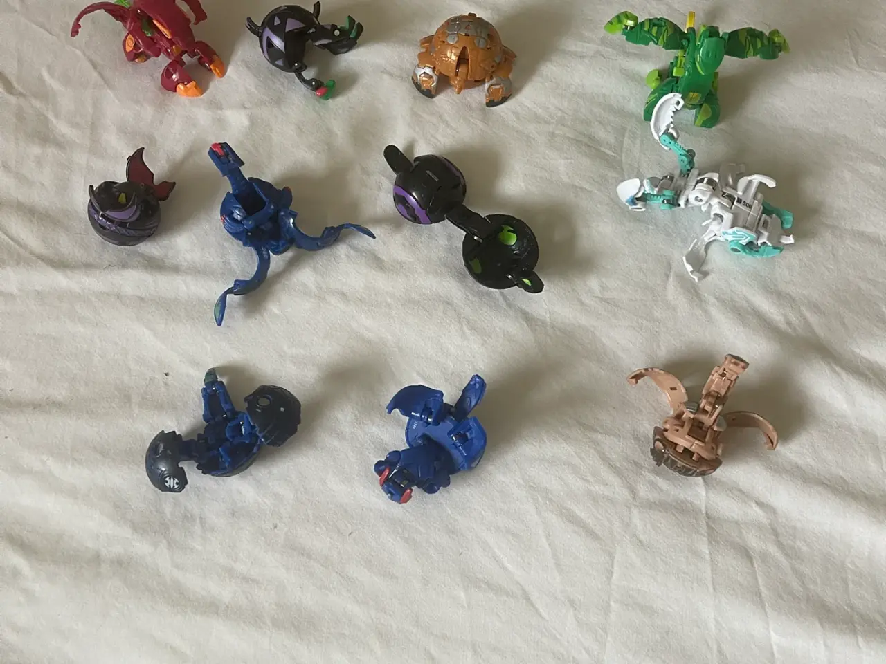 Billede 3 - Bakugan figurer og spil
