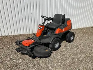 Husqvarna R 420TsX AWD Inkl. 122 cm klippebord / klippeaggregat