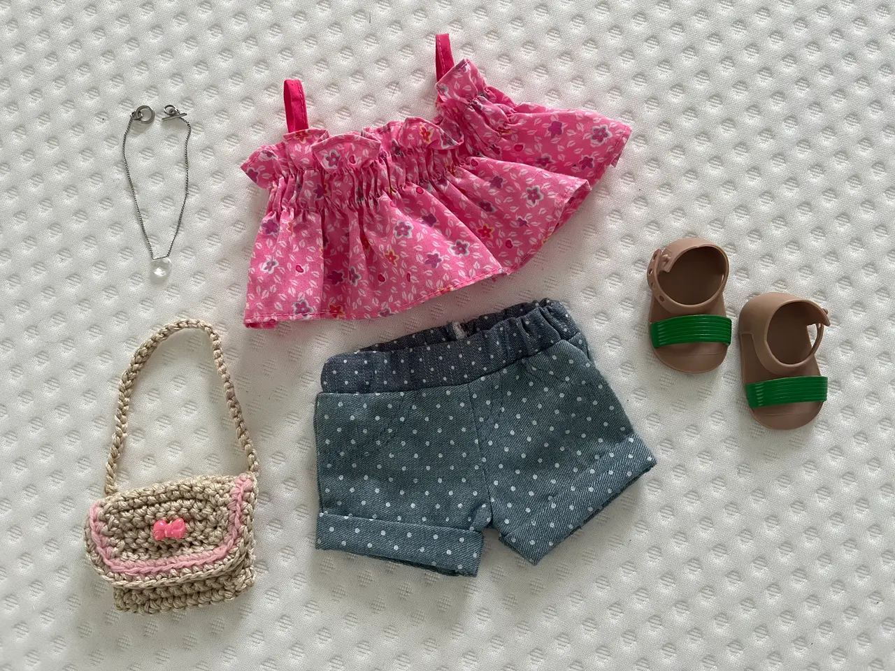 Billede 1 - Our Generation Dukketøj,Top, shorts, sandaler, tas