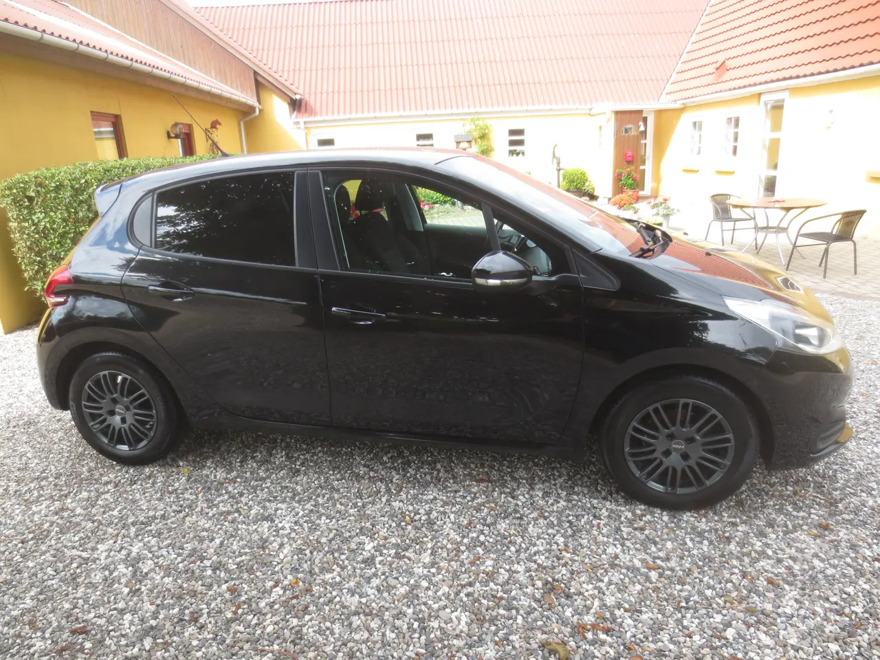 Billede 5 - Peugeot 208 1.6 HDi År 17. Nysynet. 