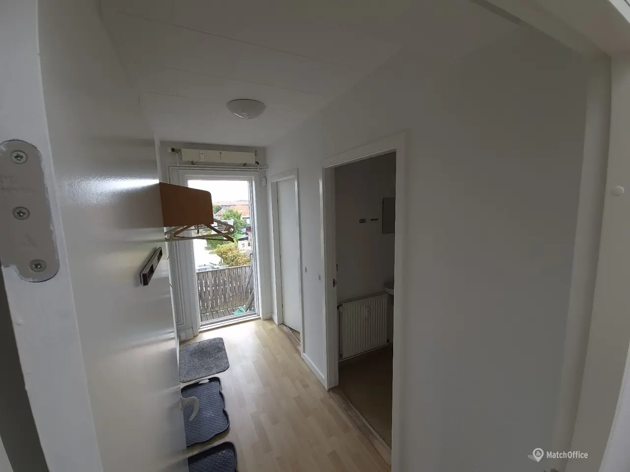 Billede 18 - Stort erhvervslejemål tæt på S-tog og med gode parkeringsforhold