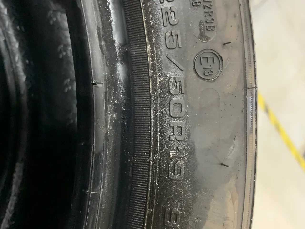 Billede 3 - Good Year sommerdæk 225/50R 19-96v