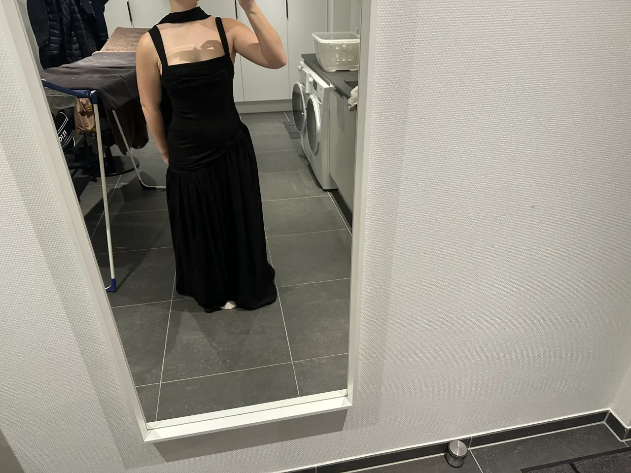 Billede 6 - Helt ny, elegant og ubrugt kjole