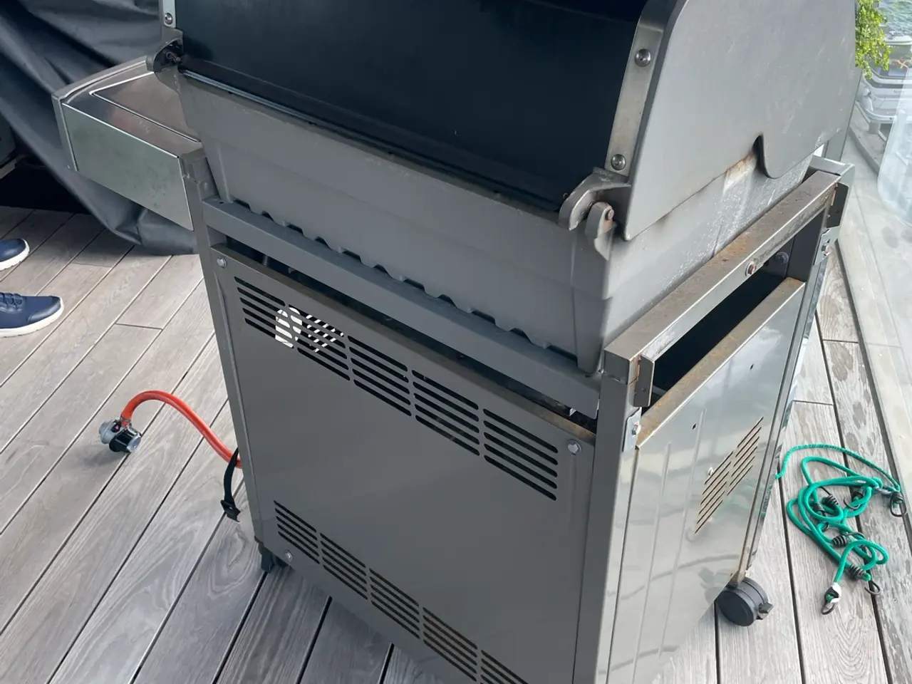 Billede 2 - Weber gasgrill med sidebrænder