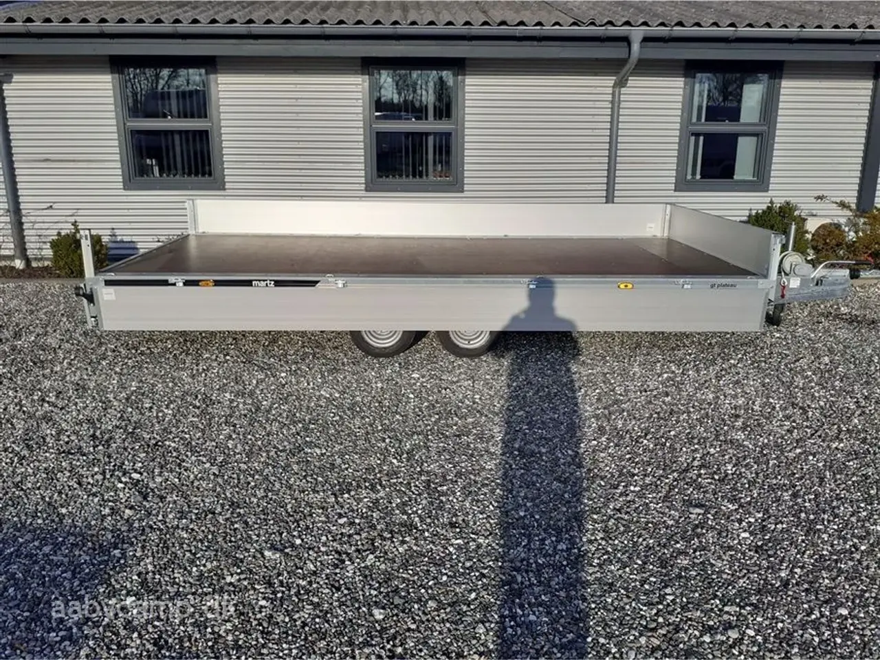 Billede 6 - 0 - Martz GT Plateau 4521 450/2 Populær multitrailer som kan bruges til rigtig mange ting. Aluminiums sider. to læsse ramper.