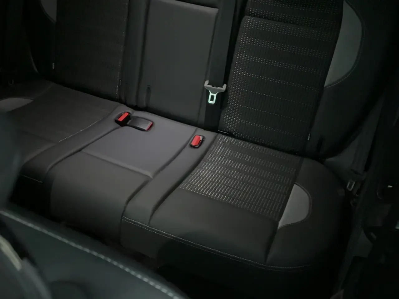 Billede 12 - Peugeot 2008 1,5 BlueHDi 100 Allure Sky