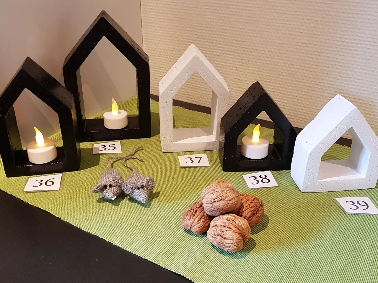 Billede 2 - Hjemmelavede beton huse