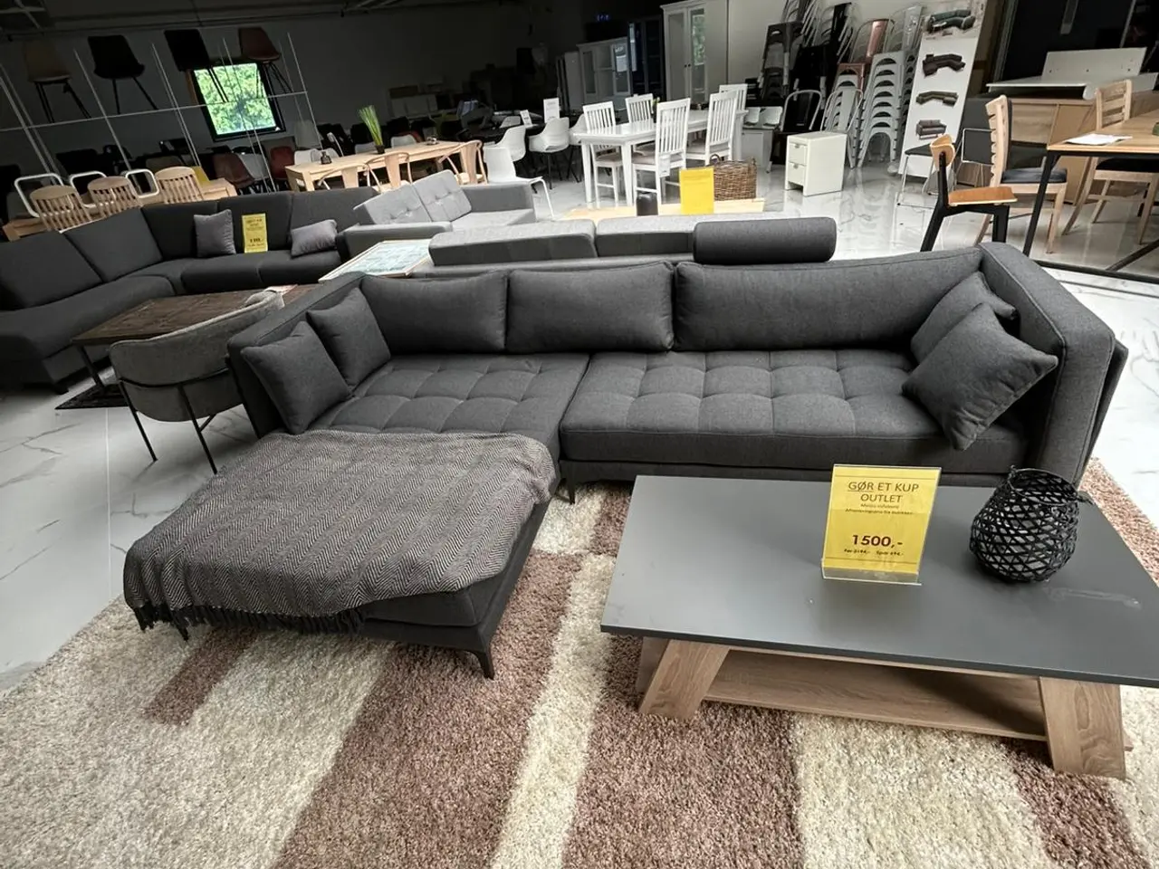 Billede 2 - XL sofa med venstrevendt chaiselong