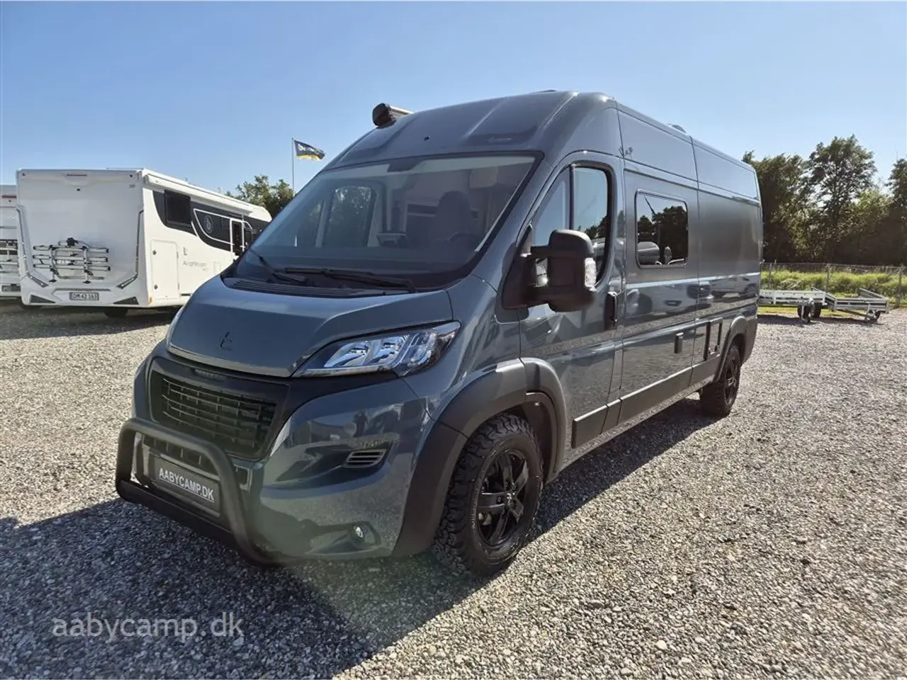 Billede 3 - 2023 - Tourne 6.0 Thunder Edition 200AH. LITHIUM BATTERI. 2000W INVERTER. KOMPRESSOR KØLESKAB. MAXFANN. WEBASTO DIESELFYR. EL-GULVVARME.