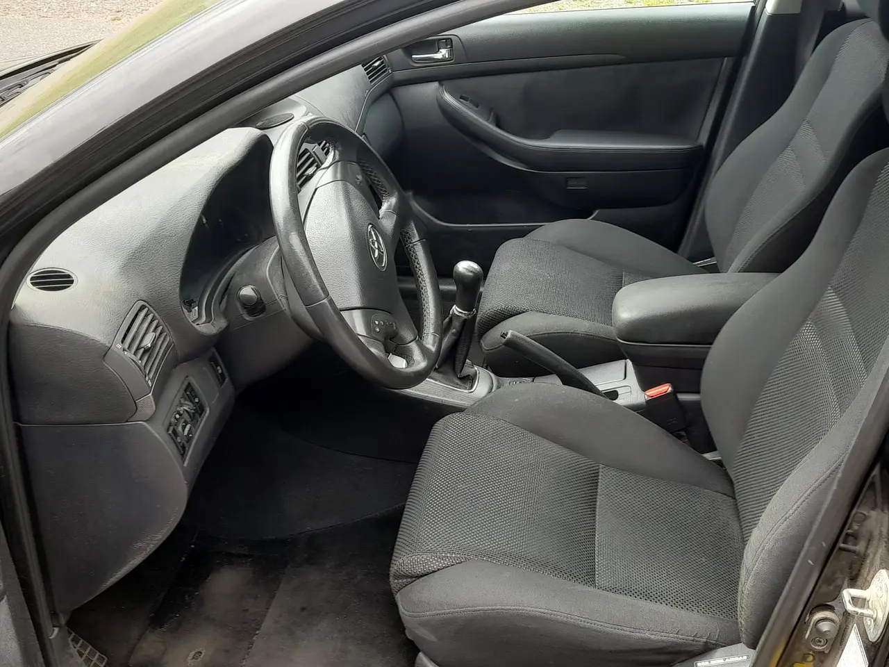 Billede 5 - Toyota Avensis stc 1,5 år til syn