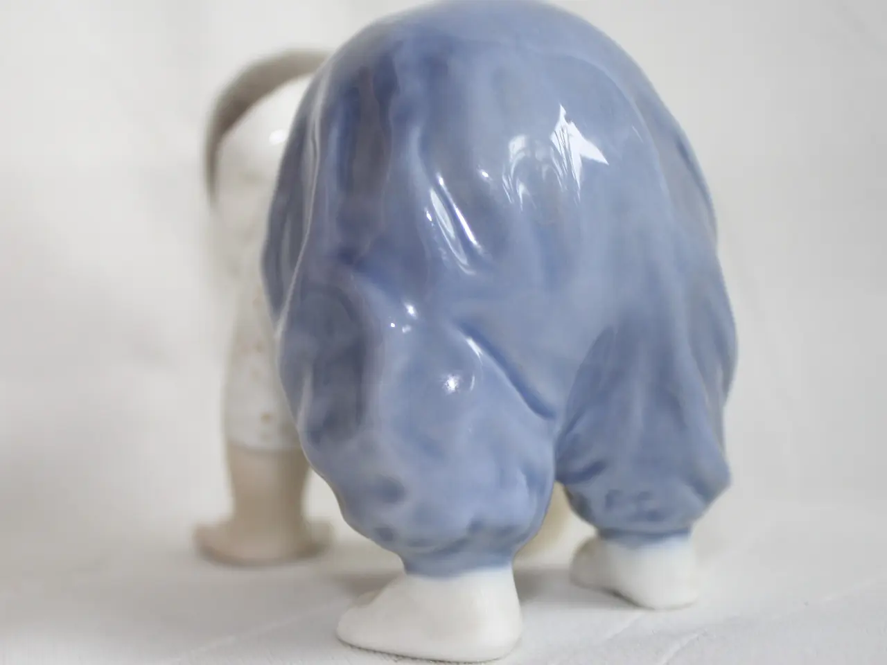 Billede 7 - Kravlende barn. Figur fra Royal Copenhagen