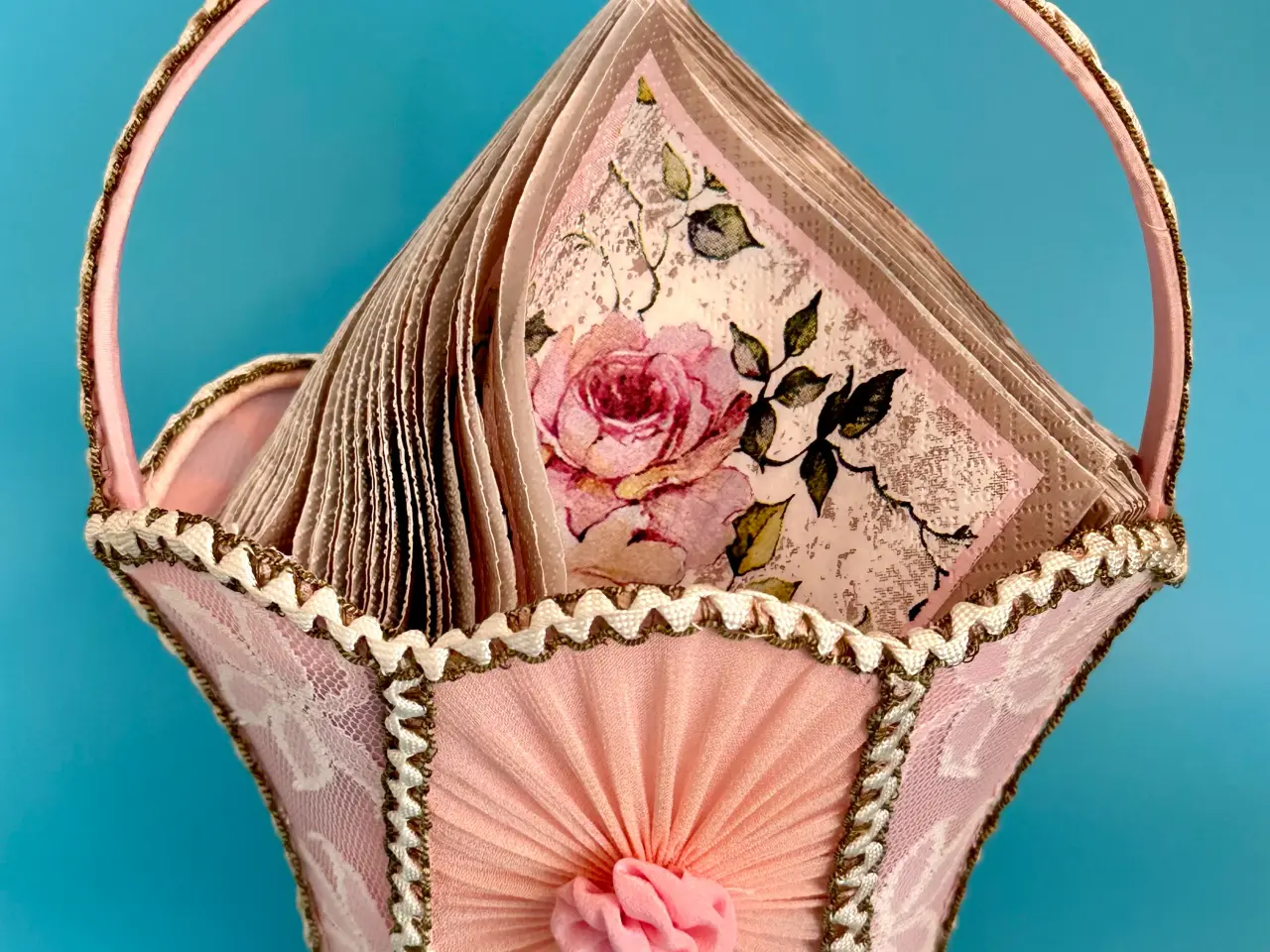 Billede 1 - Smukke pastelpink miniature forfængelighedskurv 