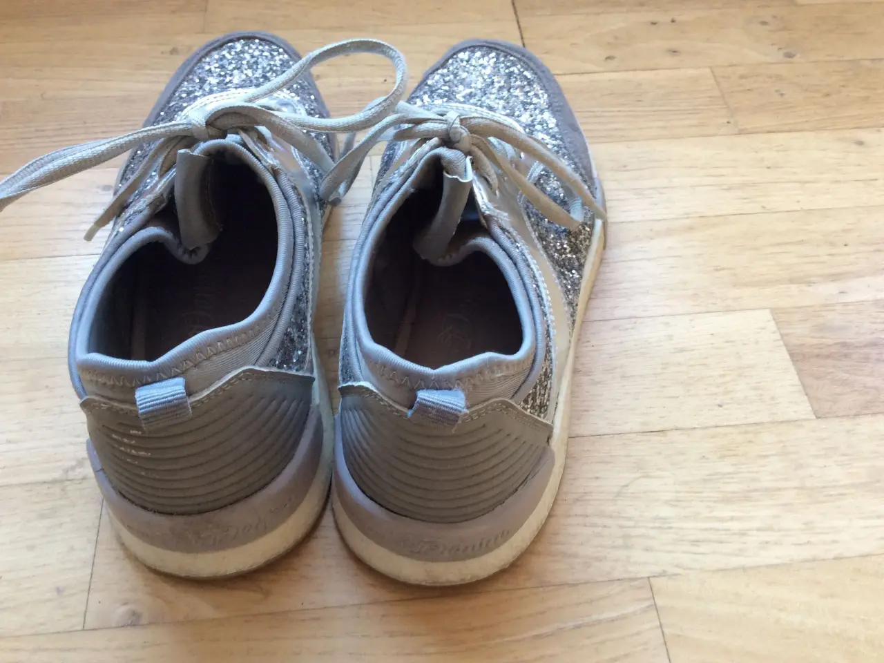 Billede 6 - Sølvglimmer sneakers