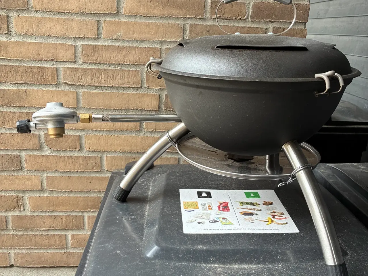 Billede 1 - Dejlig lille grill til gasdåser