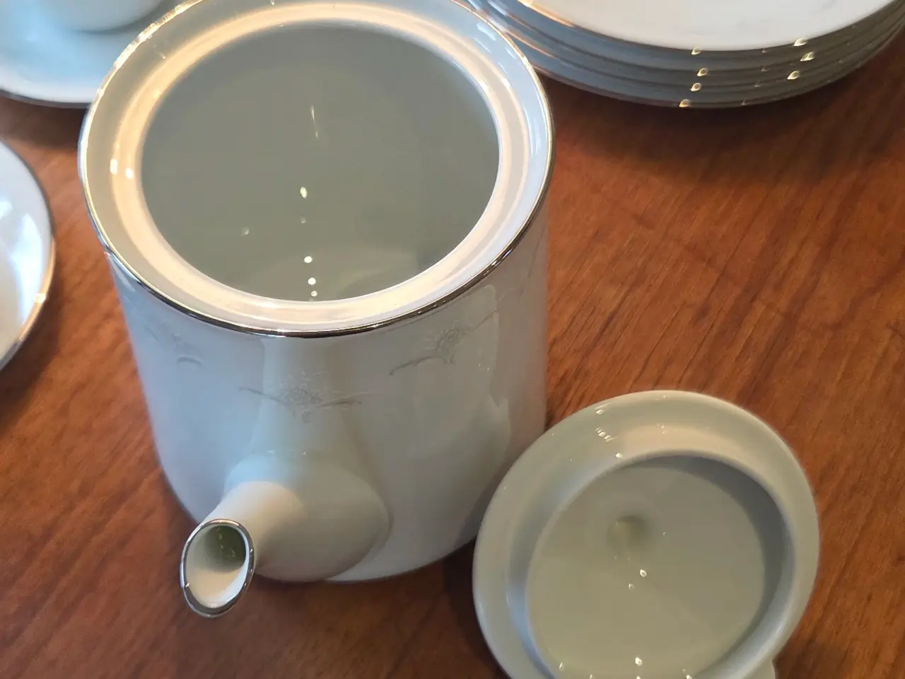 Billede 19 - Smukt Noritake Casablanca (6842) kaffestel 
