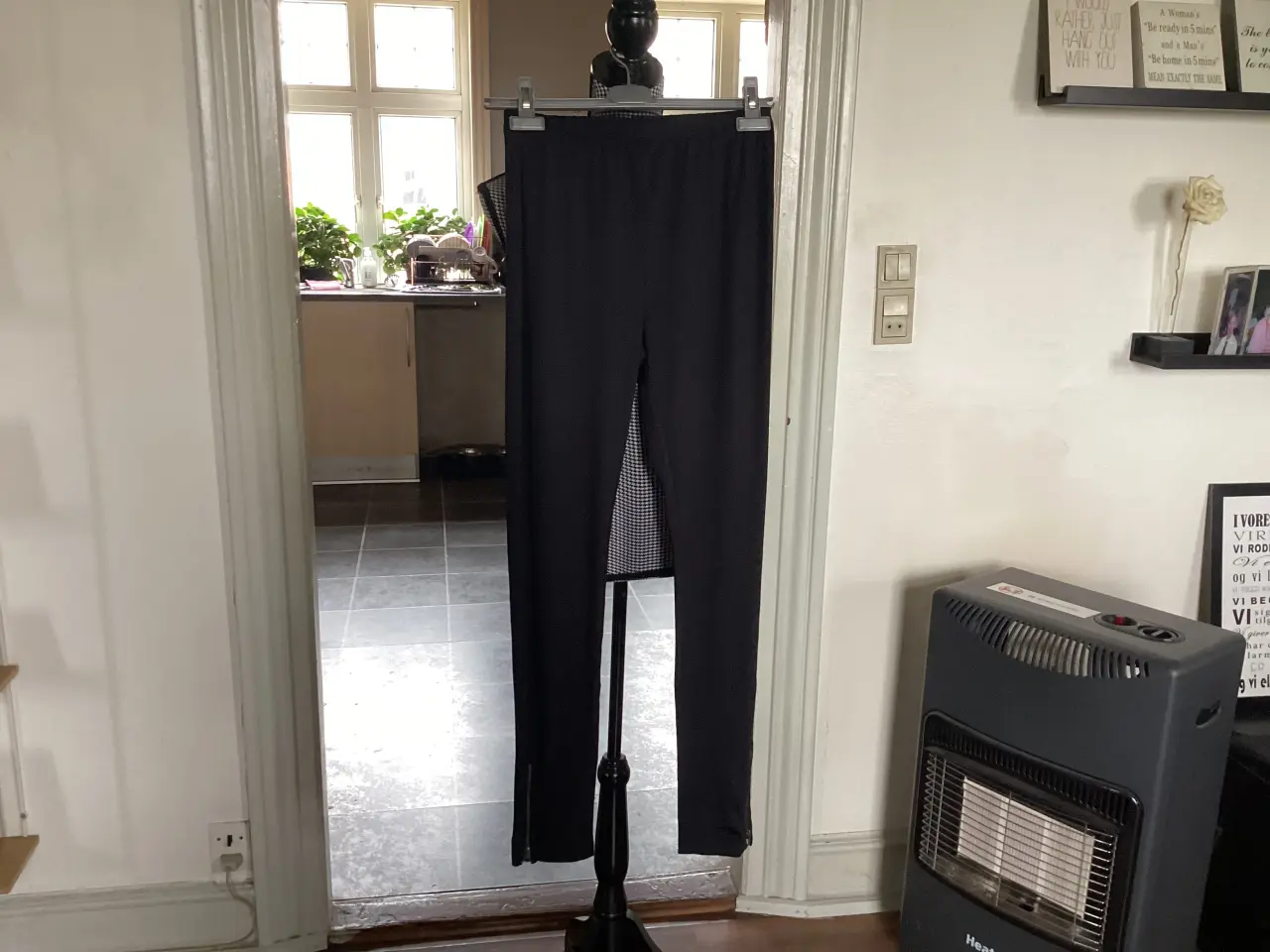 Billede 3 - Bukser / Leggins Str: M - L - Xl