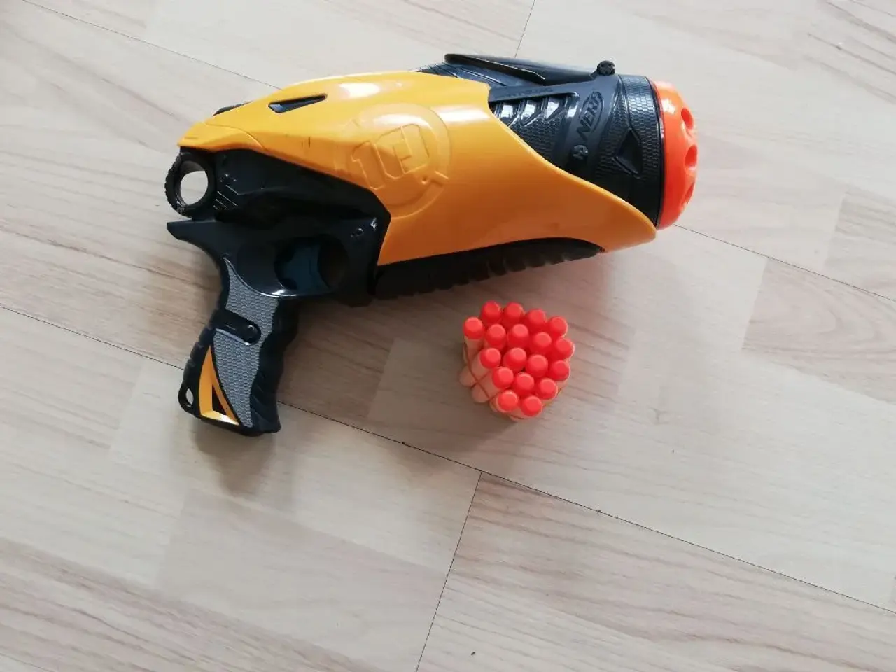 Billede 1 - Batteri drevet nerf gun