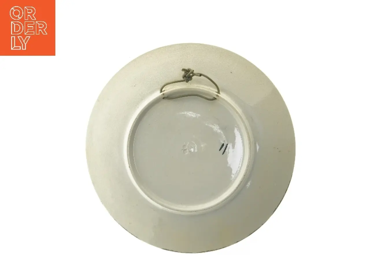 Billede 4 - Dekorativ tallerken med bryggerimotiv (str. Ø 19 cm)