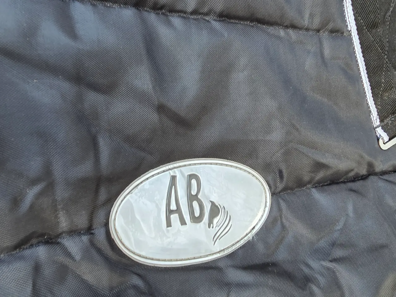 Billede 3 - Stald dækken 100 gram str 125. Helt ny