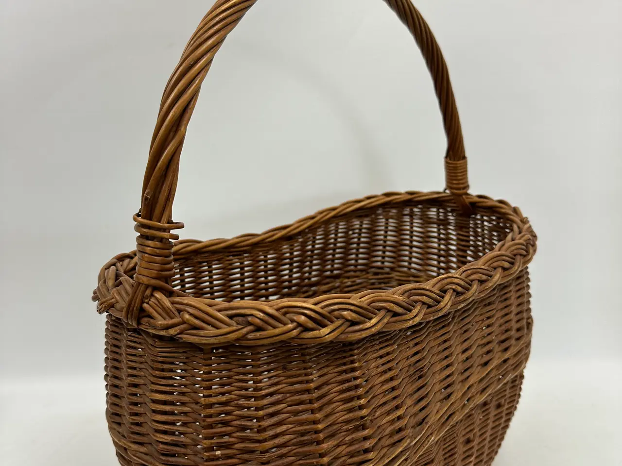 Billede 5 - Retro kurv i flet m. hank