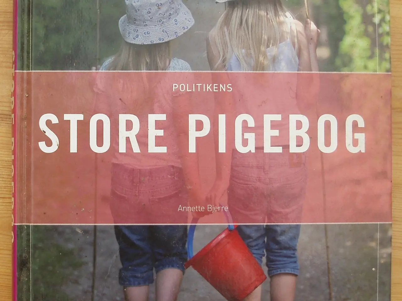 Billede 1 - Store Pigebog af Annette Bjerre