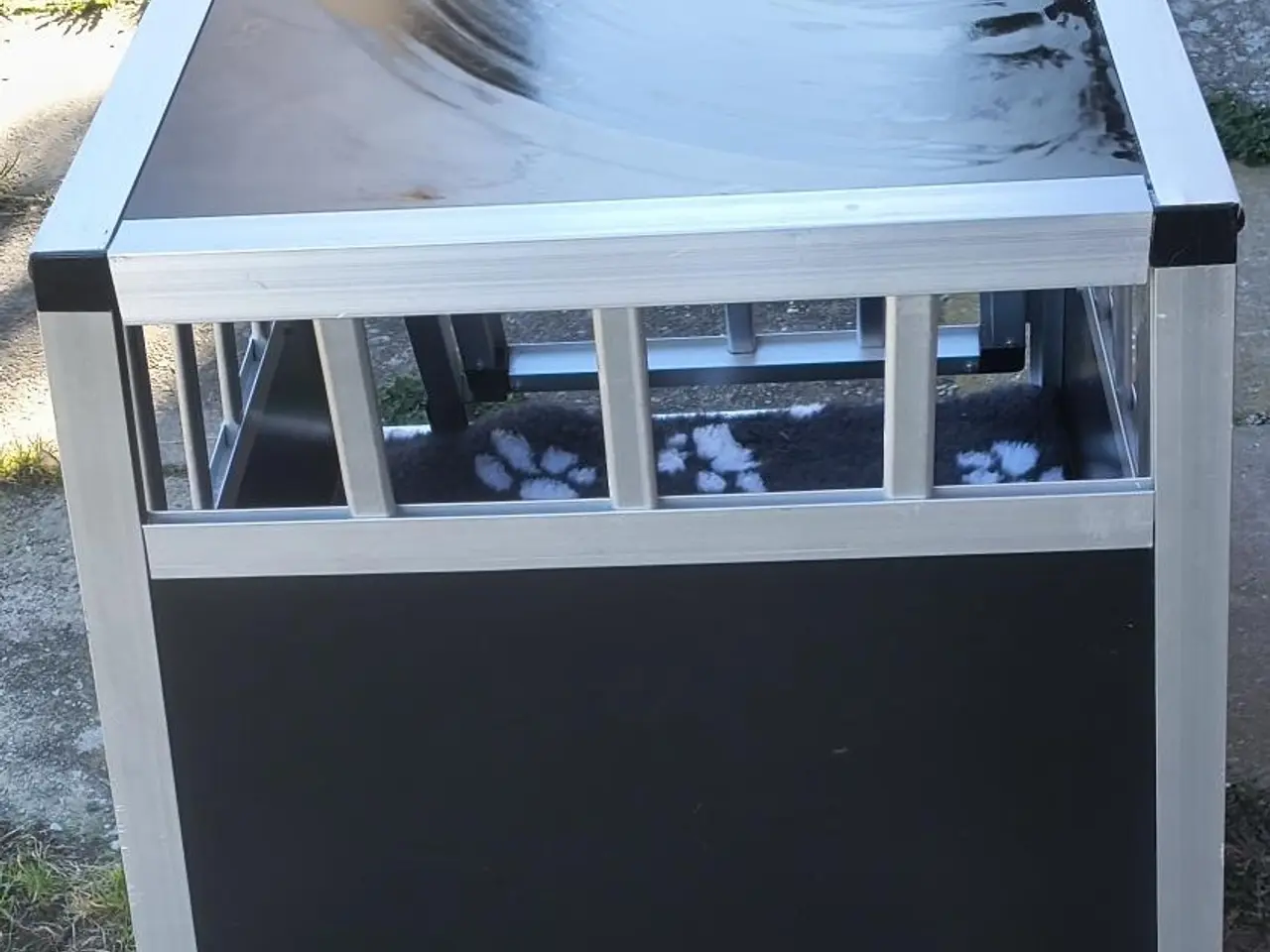 Billede 4 - HUNDEBUR TIL BIL I ROBUST ALUMINIUM, FLOT STAND