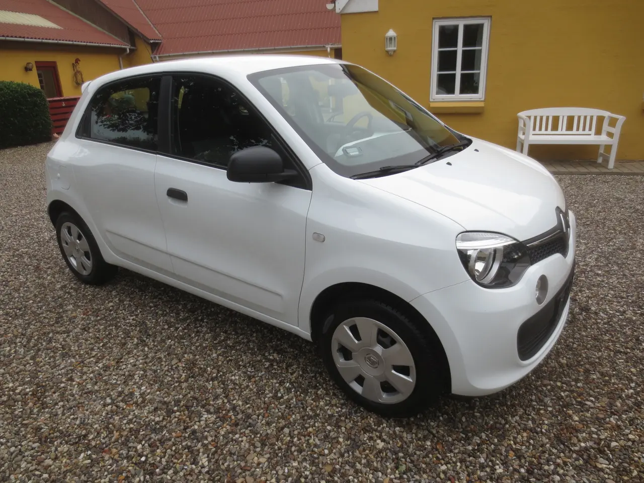 Billede 3 - Renault Twingo 1.0 i År 15. Nysynet. 