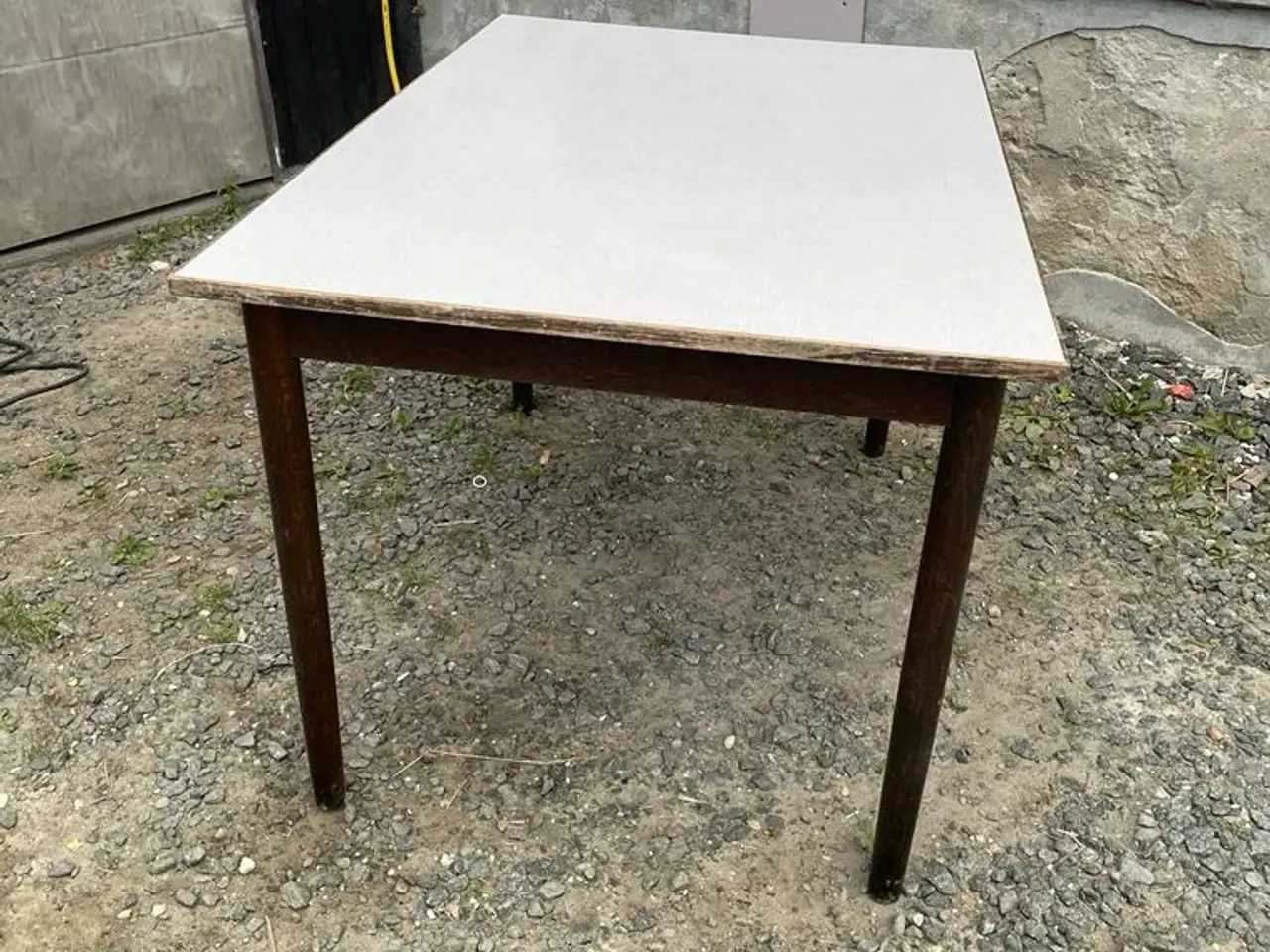 Billede 3 - Klassisk spisebord fra midten af 20-århundredet –