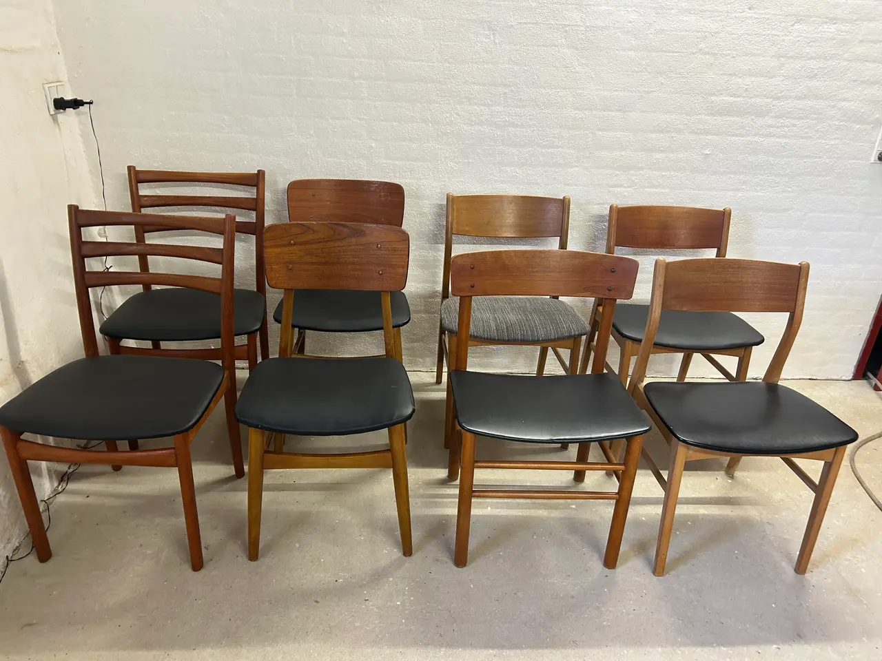 Billede 4 - RESTLOT – 8 stk. vintage spisebordsstole i skandin