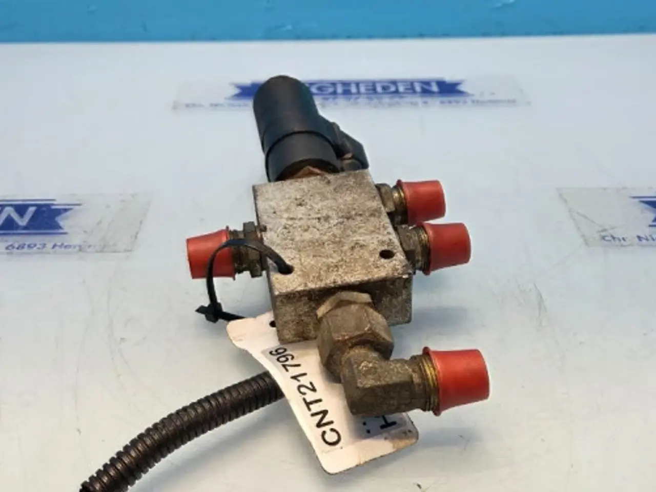 Billede 10 - Massey Ferguson 7274 Trykventil 45110095