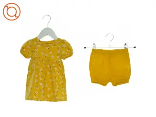 Sæt med kjole og shorts fra VRS (str. 68 cm)