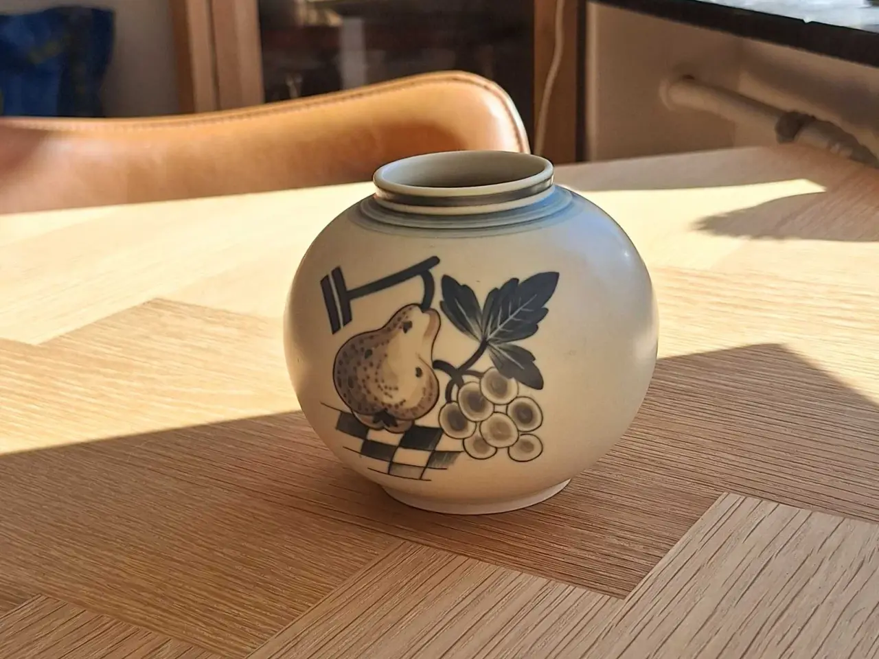 Billede 1 - Antik kuglevase