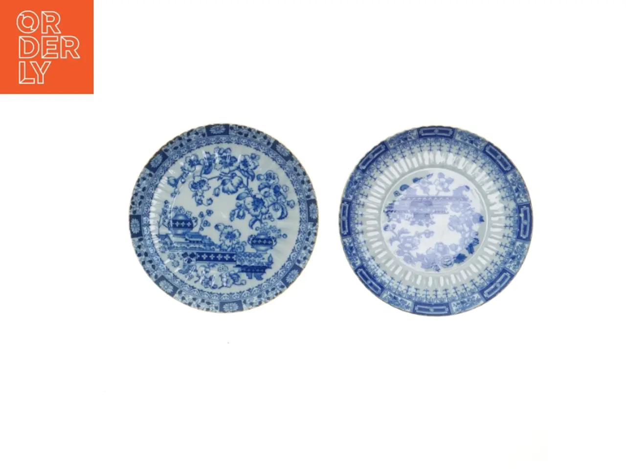 Billede 1 - Blå og hvide porcelænstallerkener (str. Ø. 17 cm)