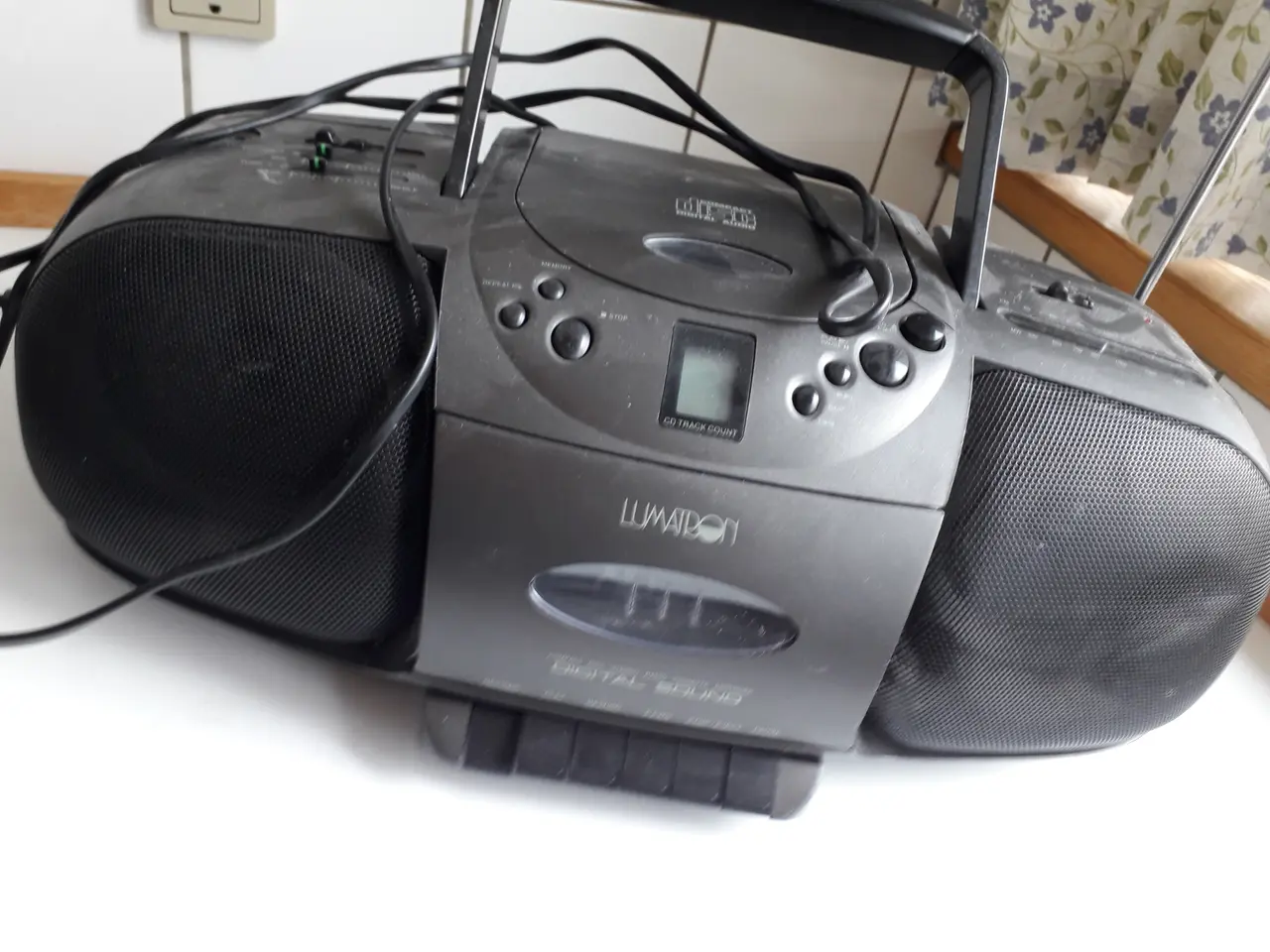 Billede 1 - Lumatron transistor med cd- og kasetteafspiller