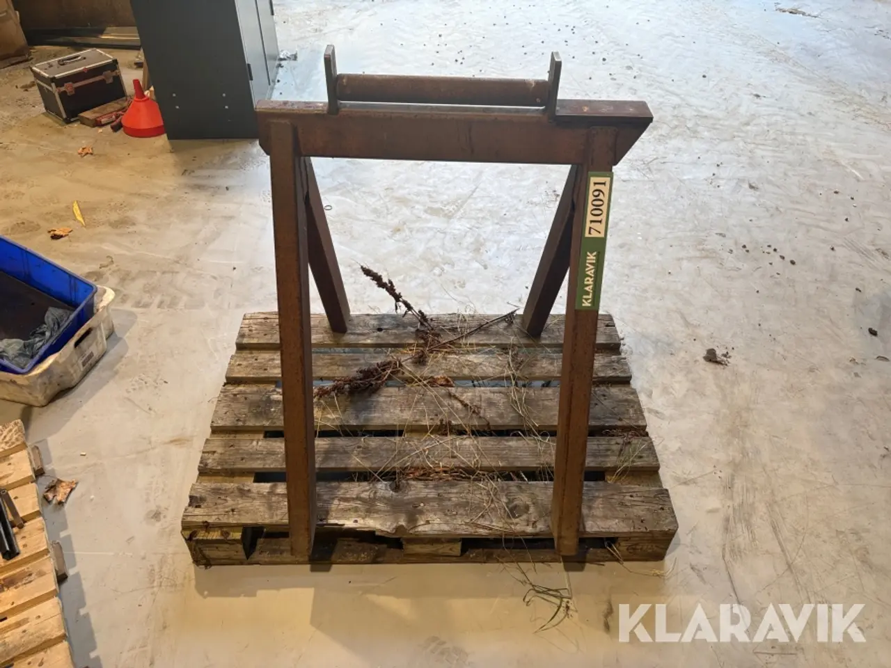 Billede 2 - Arbejdsbuk med rulle