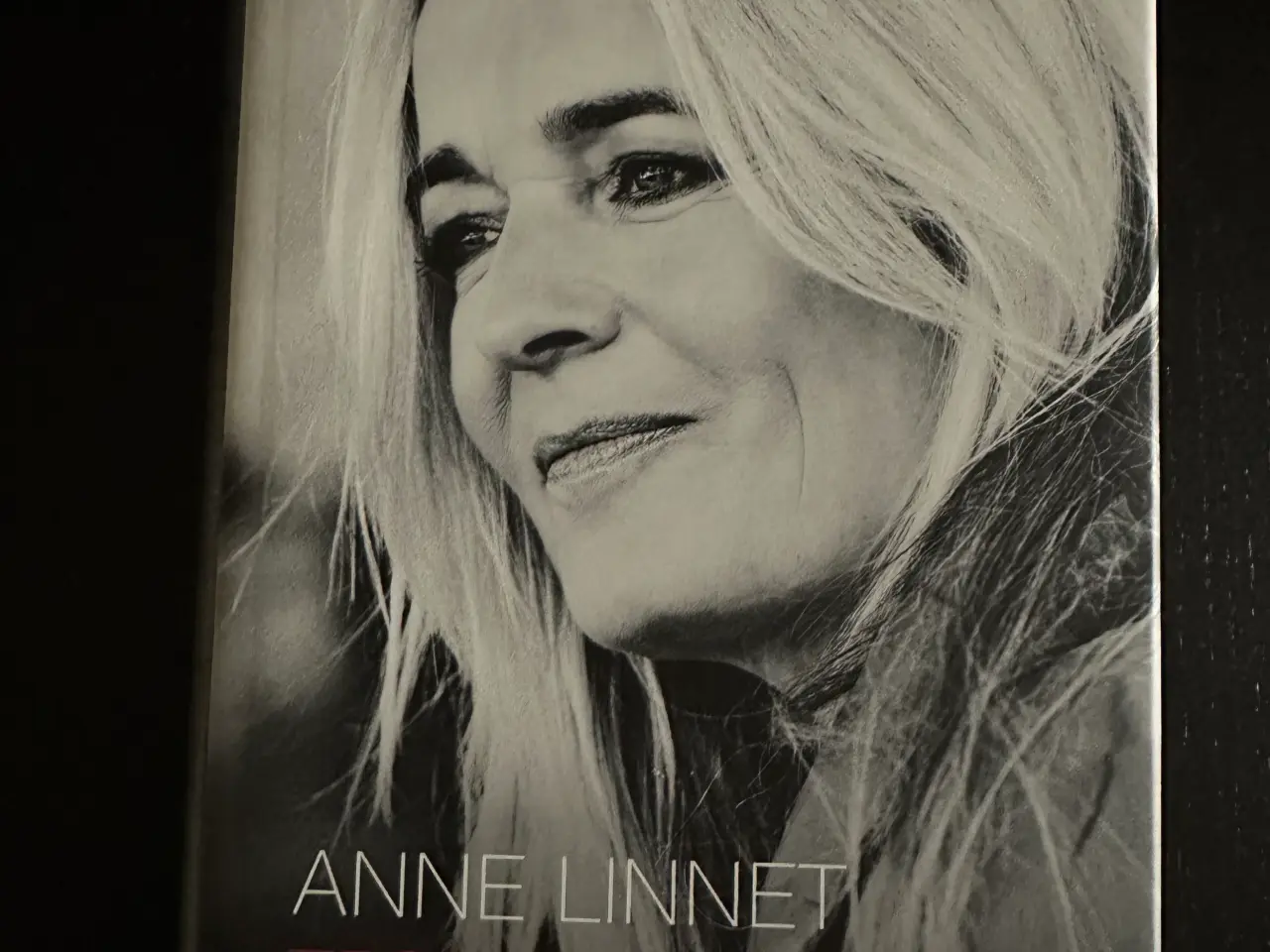 Billede 1 - Anne Linnet bog
