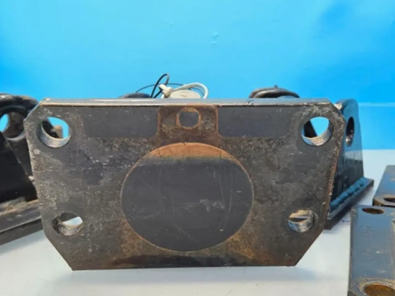 Billede 8 - Case Maxxum 150 Slæbekrog 82022185 8 Stk