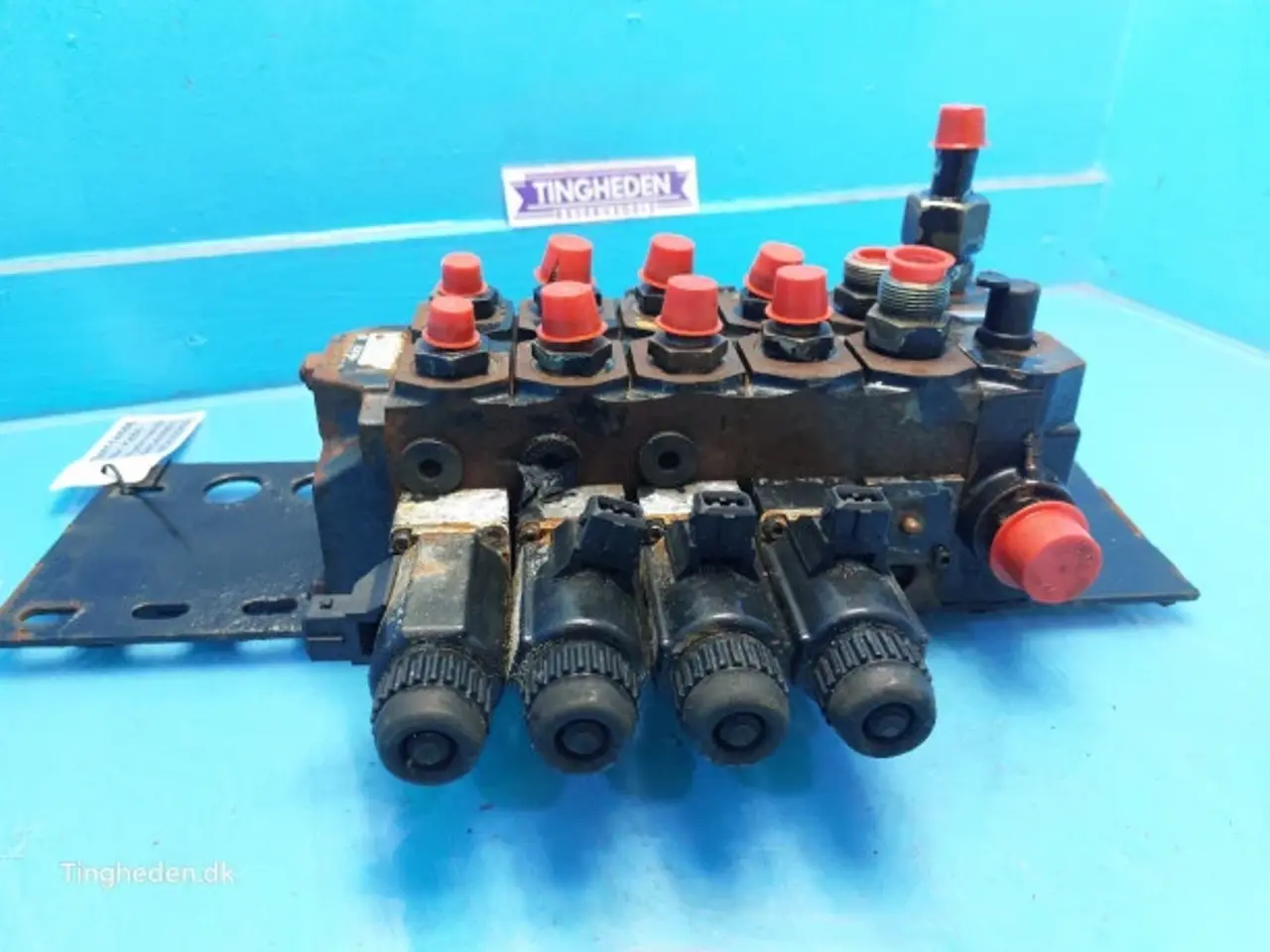 Billede 5 - New Holland FX60 Hydraulikventil 84043951