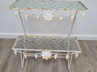 Smuk gl blomster opsats sælges.