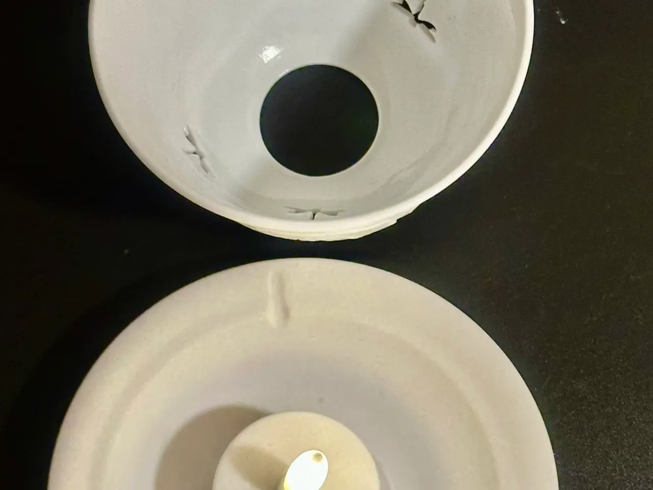Billede 6 - Fyrfadslysholder “Svanepar” af fin porcelæn