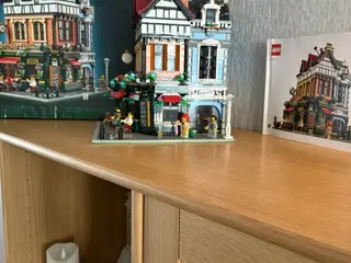 Hus i Tudor-stil, Lego