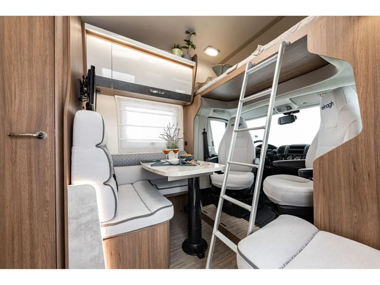 Billede 11 - 2026 - Elnagh Baron 65