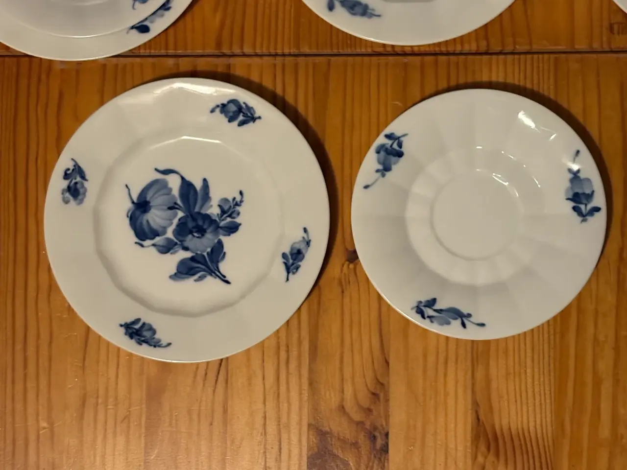 Billede 4 - Royal Copenhagen Blå Blomst Kantet Sæt