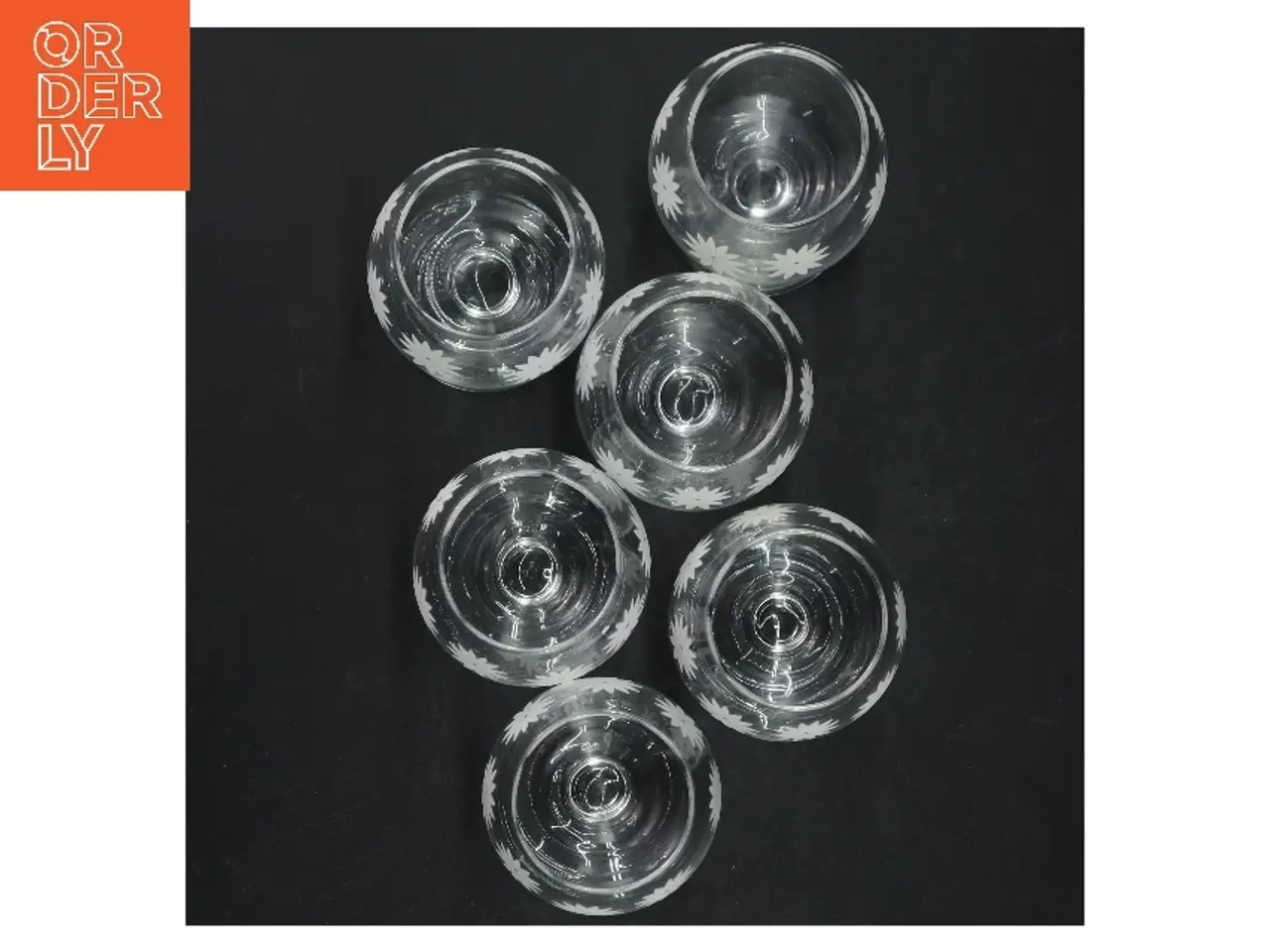 Billede 2 - Smukke håndmalede cognac glas blomstermønster (str. Ø 7 cm)