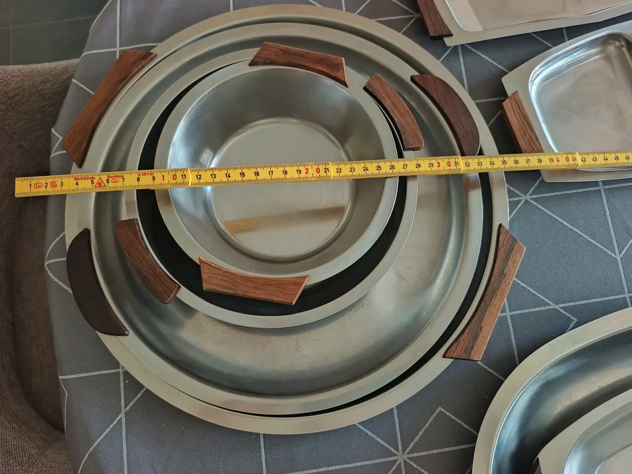Billede 4 - Diverse serveringsfade og -skåle i rustfrit stål.